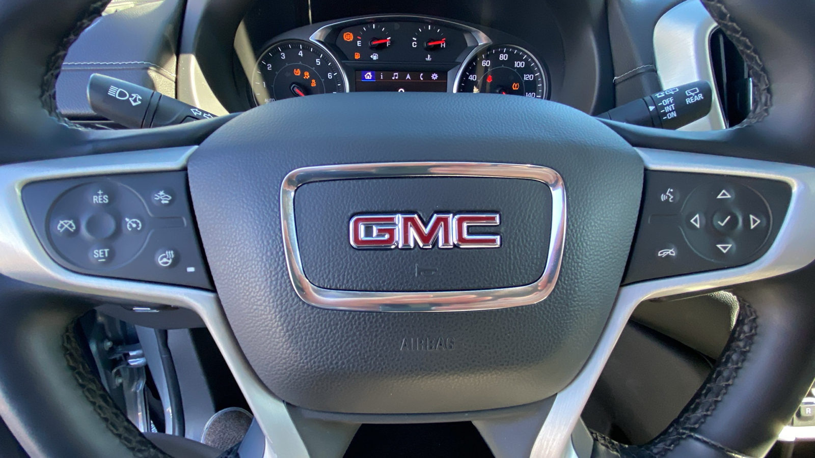 2023 GMC Terrain SLT 14