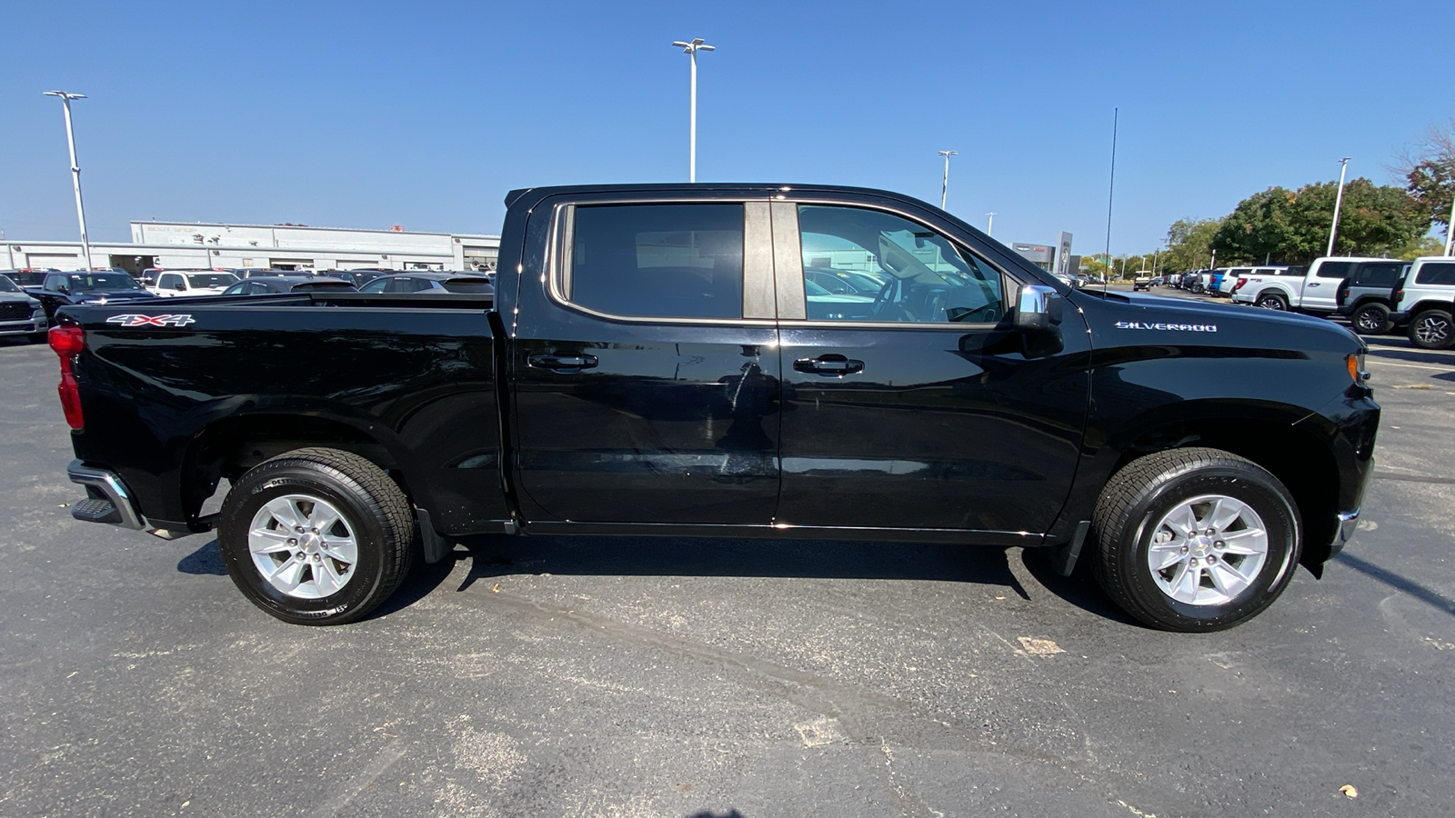 2020 Chevrolet Silverado 1500 LT 4