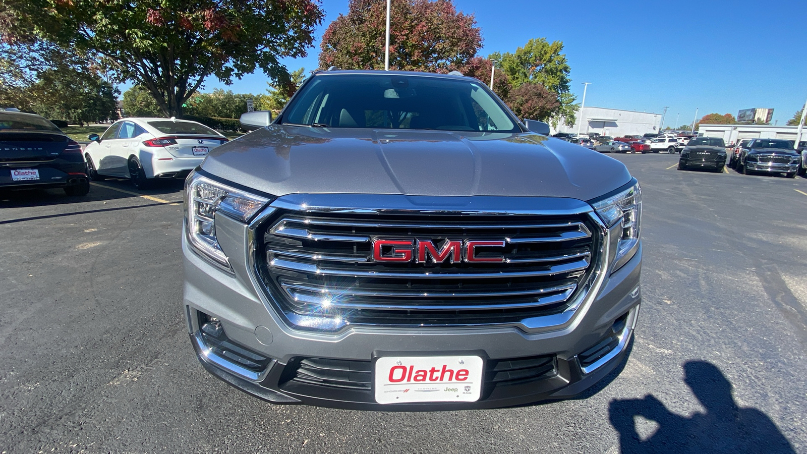 2023 GMC Terrain SLT 2