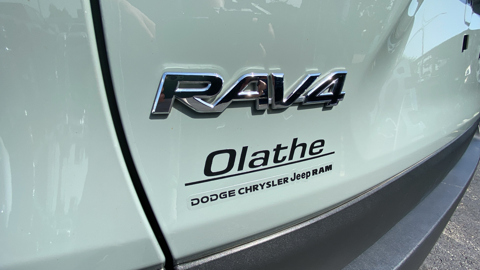 2022 Toyota RAV4 XLE 8