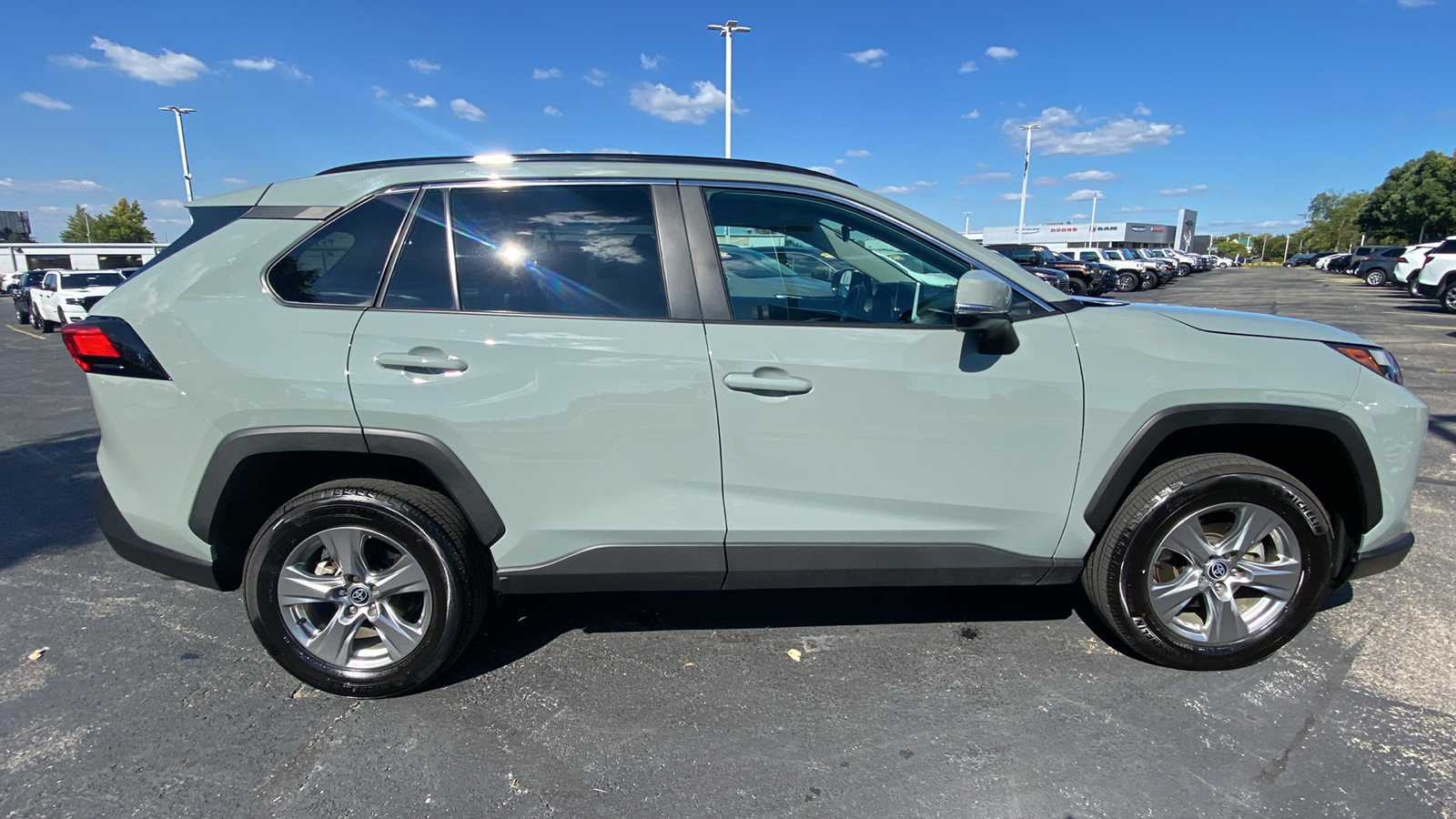 2023 Toyota RAV4 XLE 4