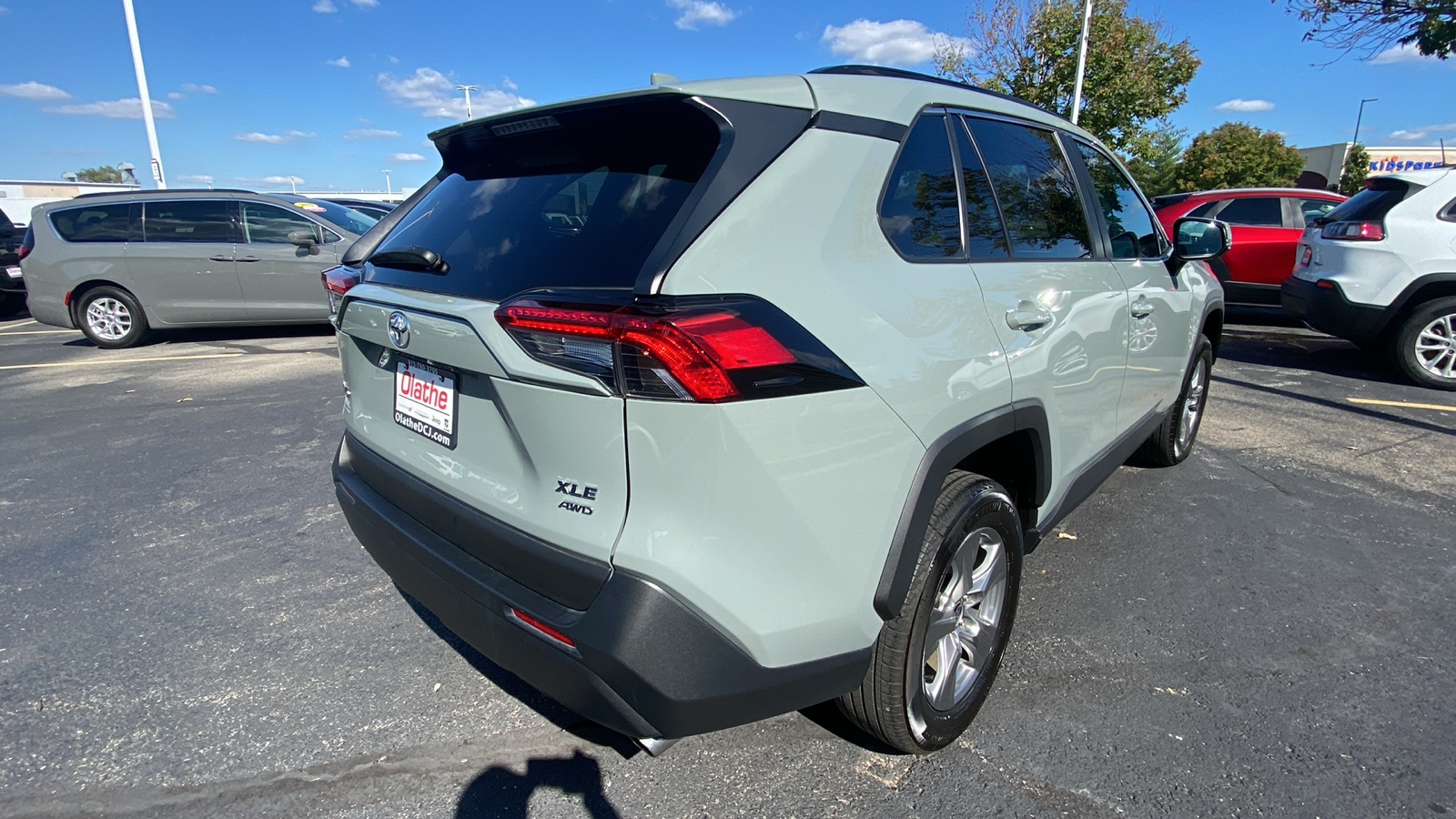 2023 Toyota RAV4 XLE 5