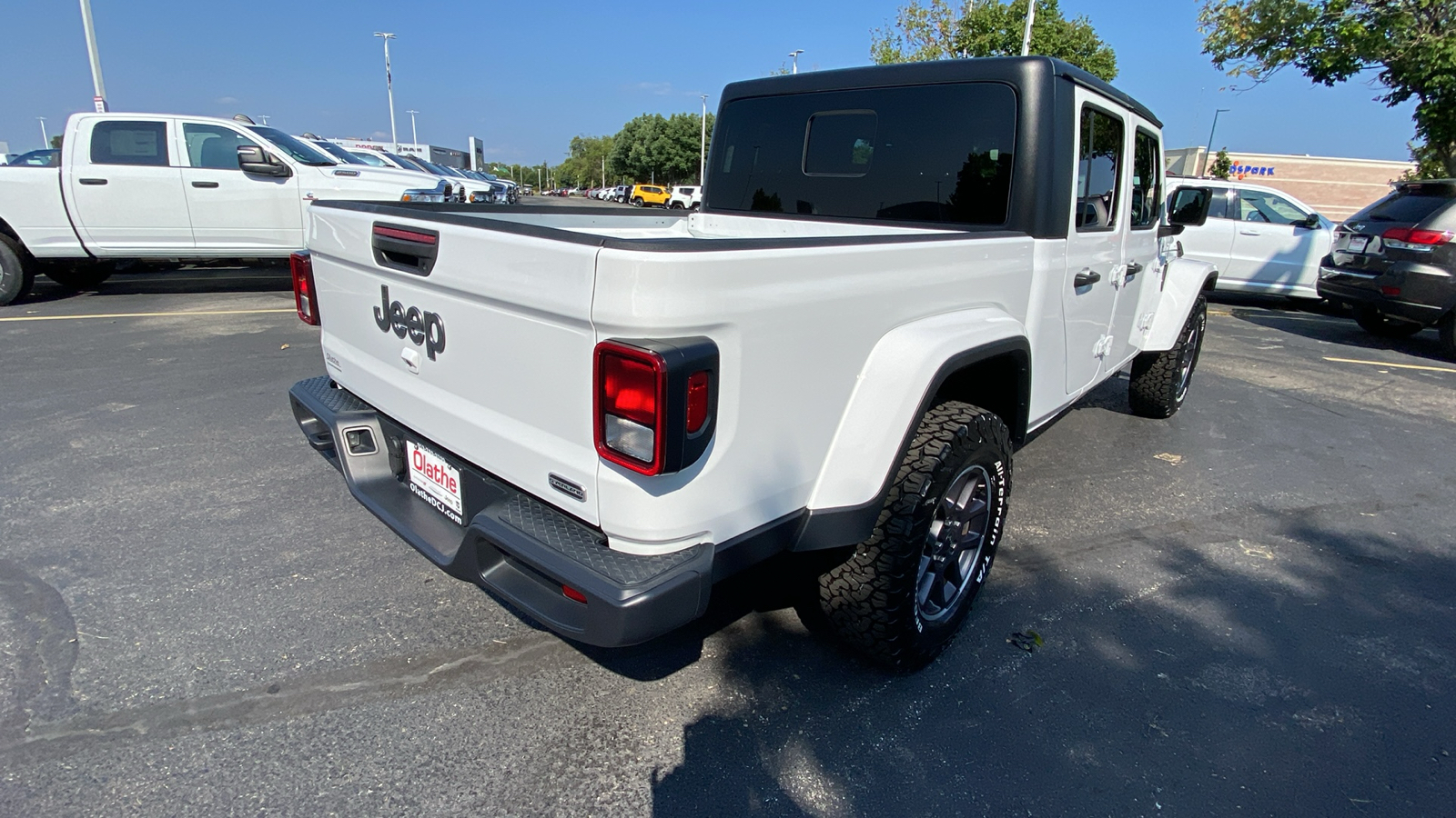 2023 Jeep Gladiator Overland 6