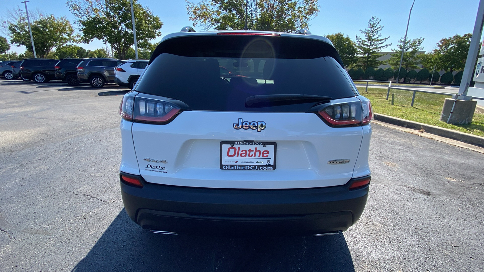 2022 Jeep Cherokee Latitude Lux 6