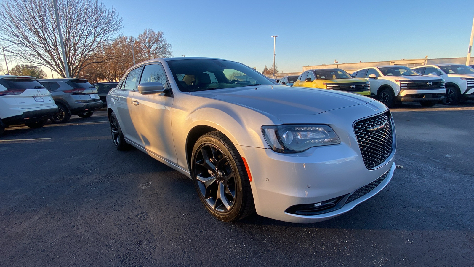 2023 Chrysler 300 S 4