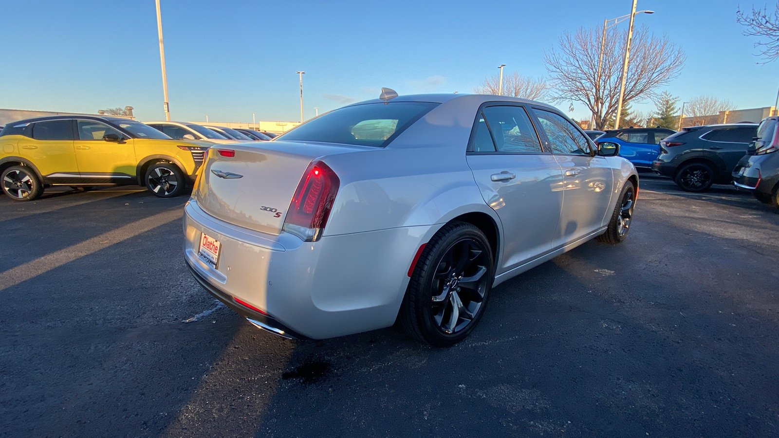 2023 Chrysler 300 S 7