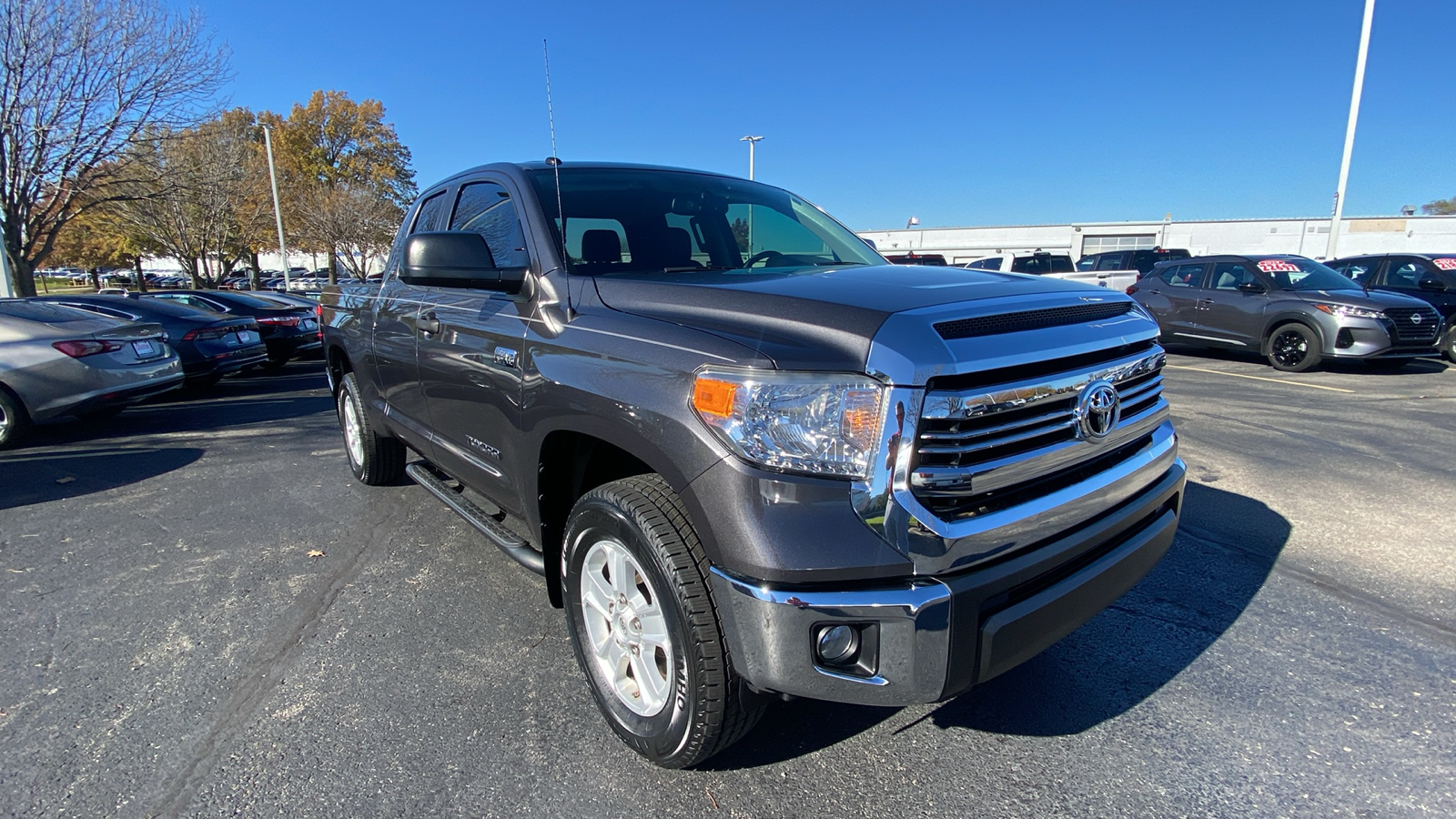 2016 Toyota Tundra SR5 3