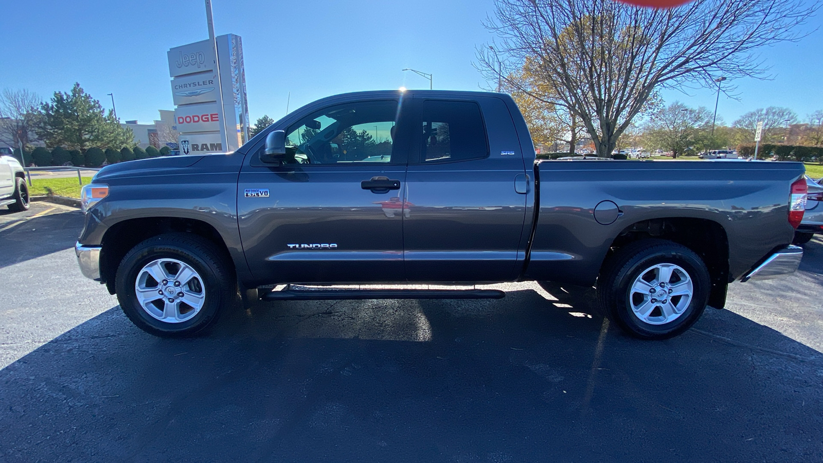 2016 Toyota Tundra SR5 8