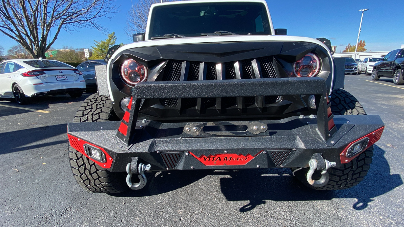 2016 Jeep Wrangler Unlimited Sahara 29