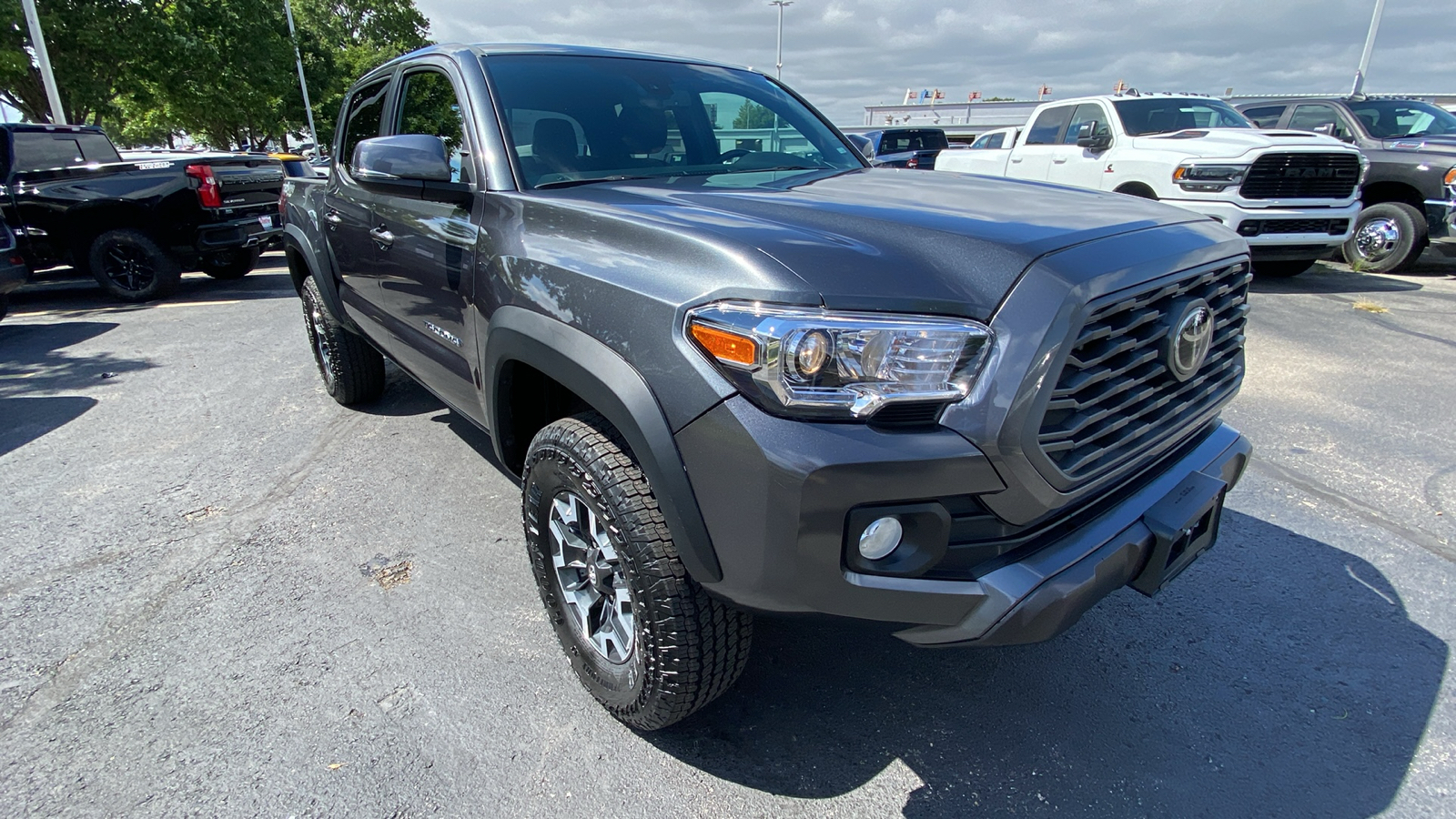 2023 Toyota Tacoma TRD Off-Road 3