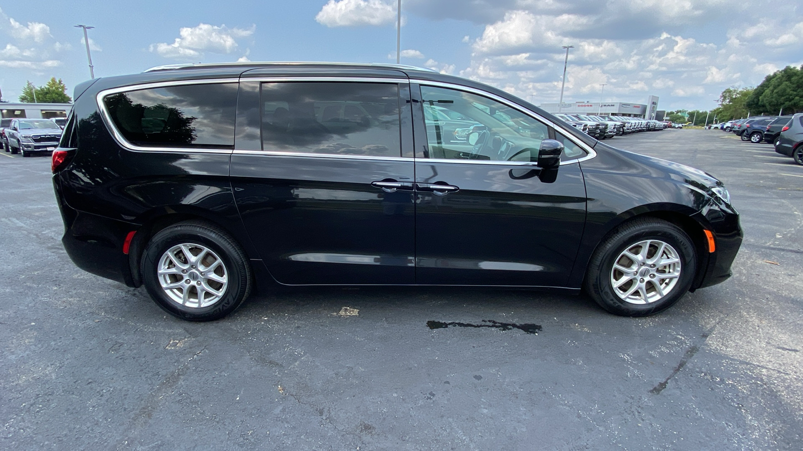 2021 Chrysler Pacifica Touring L 4