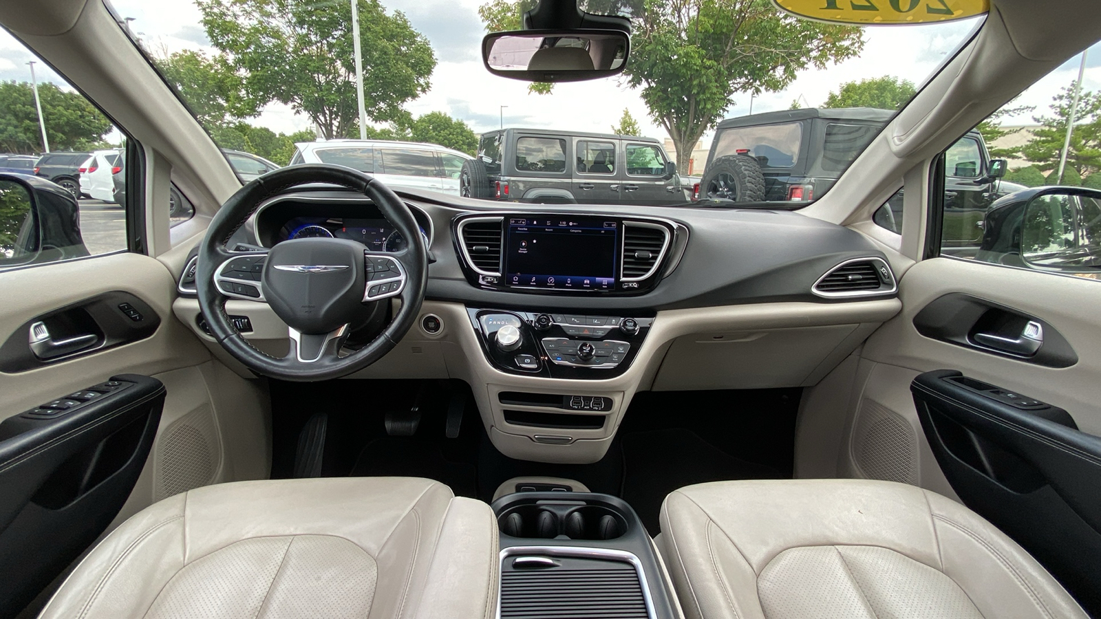 2021 Chrysler Pacifica Touring L 38