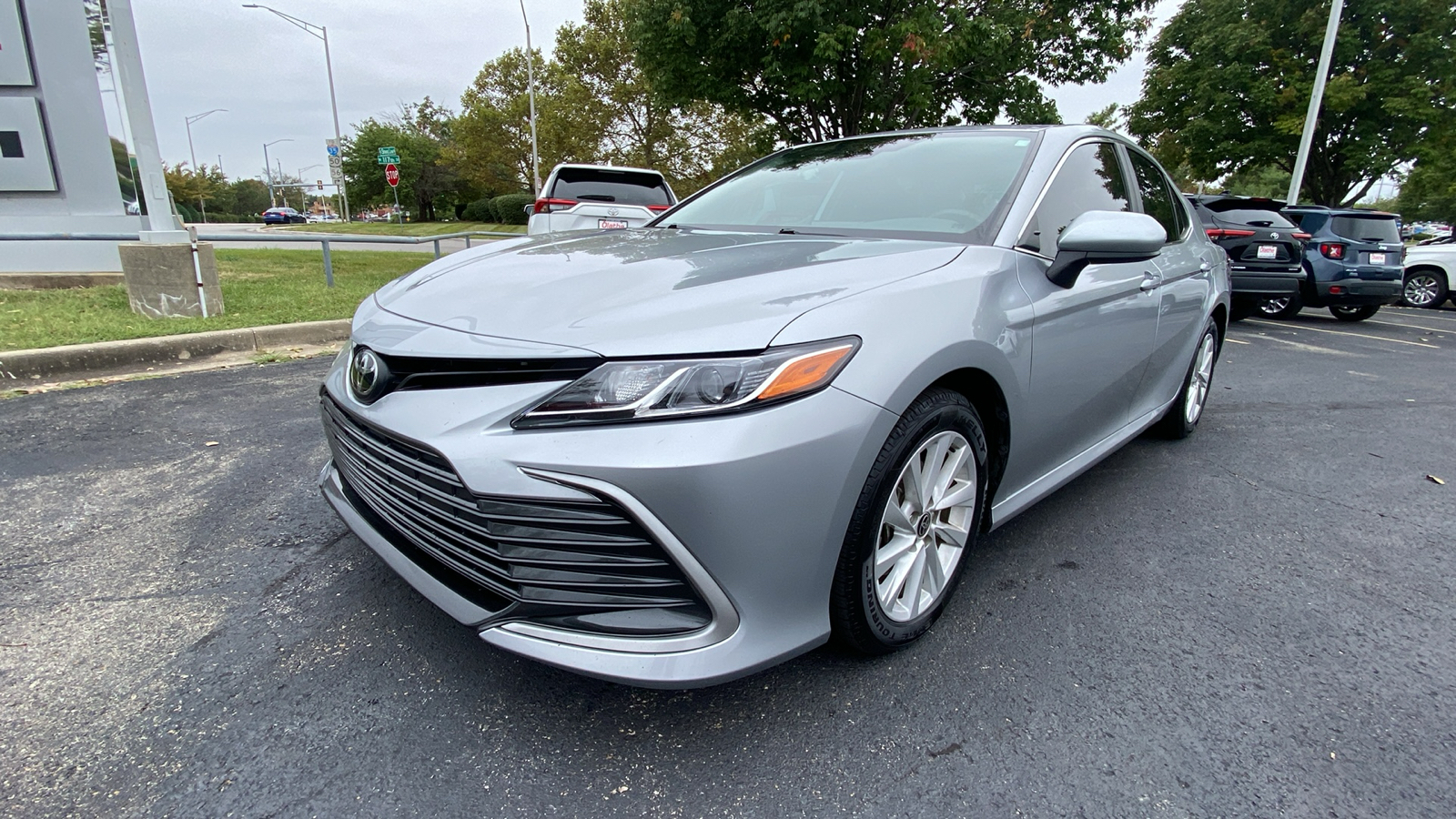 2022 Toyota Camry LE 1