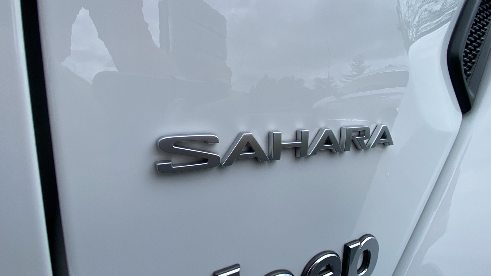 2023 Jeep Wrangler Sahara 5