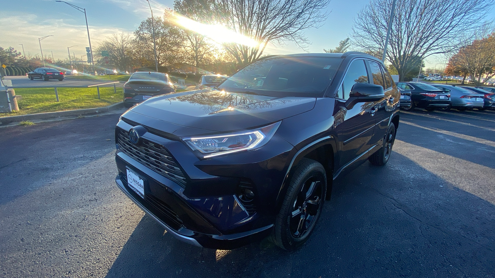 2021 Toyota RAV4 Hybrid XSE 1