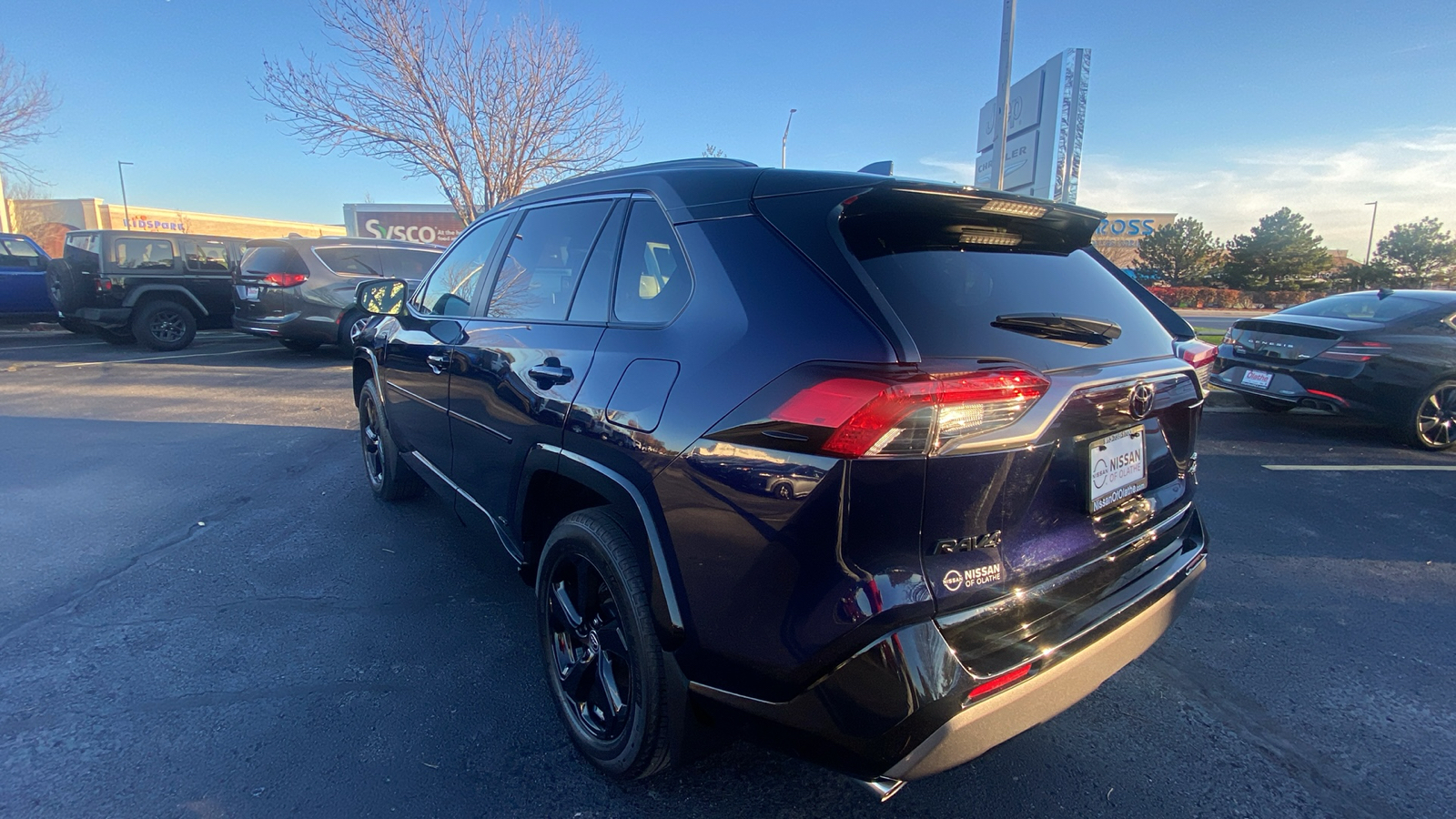 2021 Toyota RAV4 Hybrid XSE 7