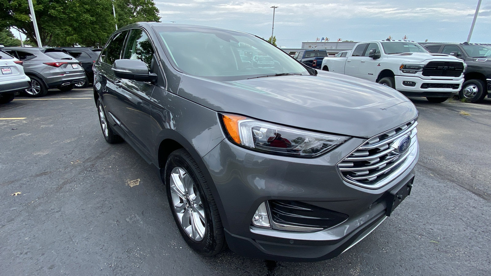 2024 Ford Edge Titanium 3