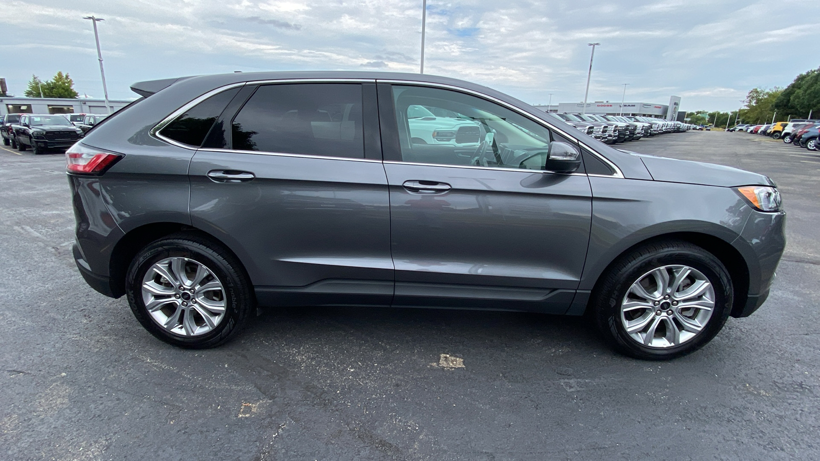 2024 Ford Edge Titanium 4