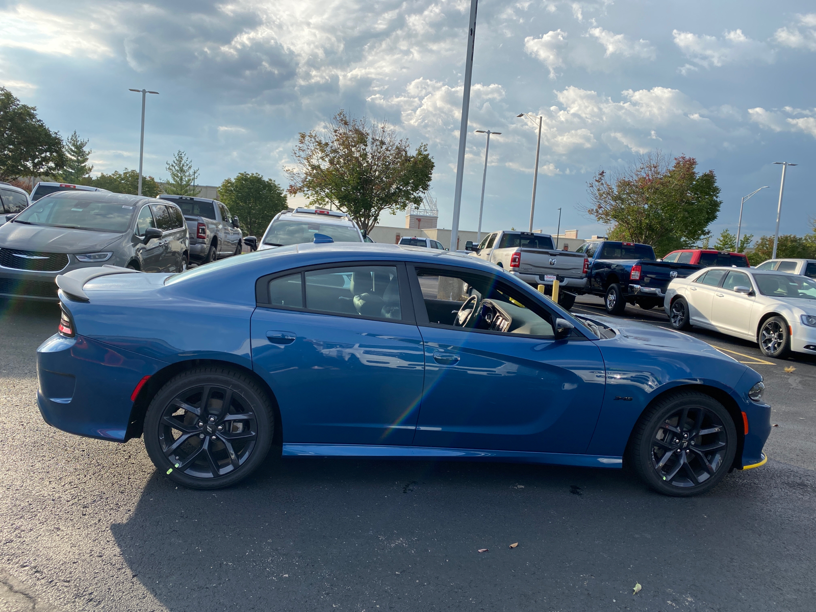 2023 Dodge Charger R/T 8