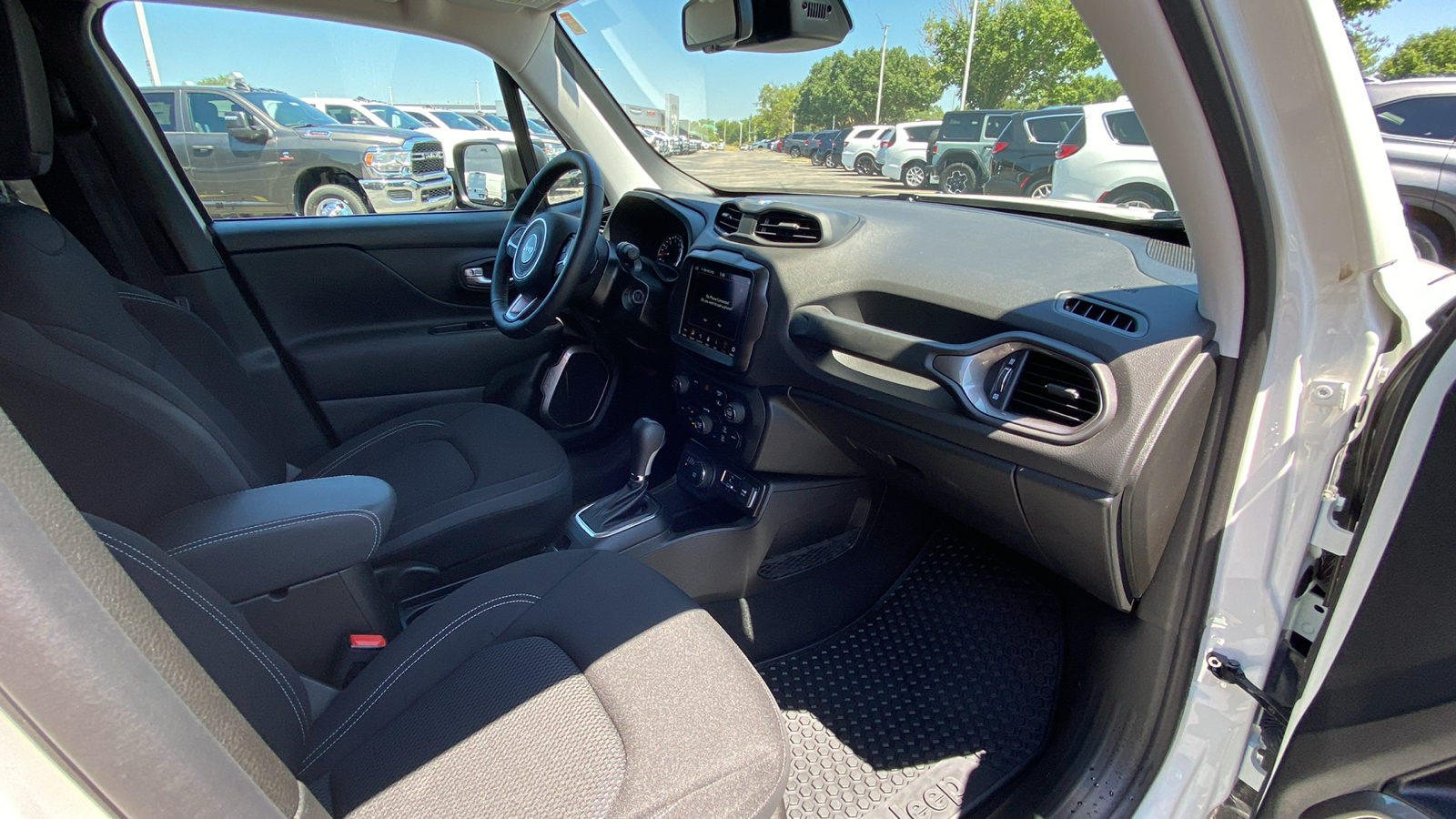 2023 Jeep Renegade Latitude 43