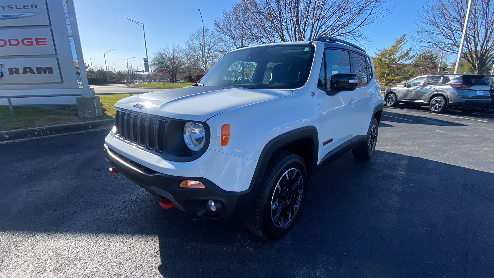 2023 Jeep Renegade Trailhawk 2