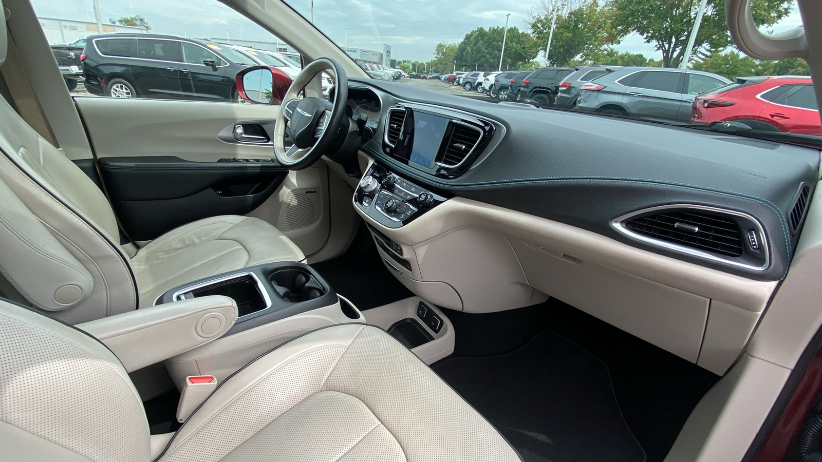 2020 Chrysler Pacifica Hybrid Limited 63