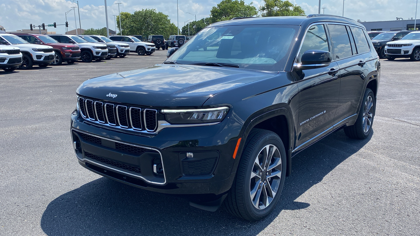 2024 Jeep Grand Cherokee L Overland 1