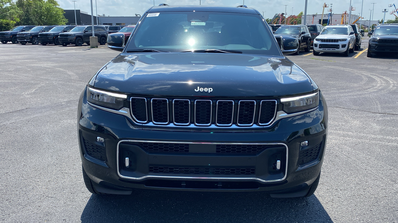 2024 Jeep Grand Cherokee L Overland 2