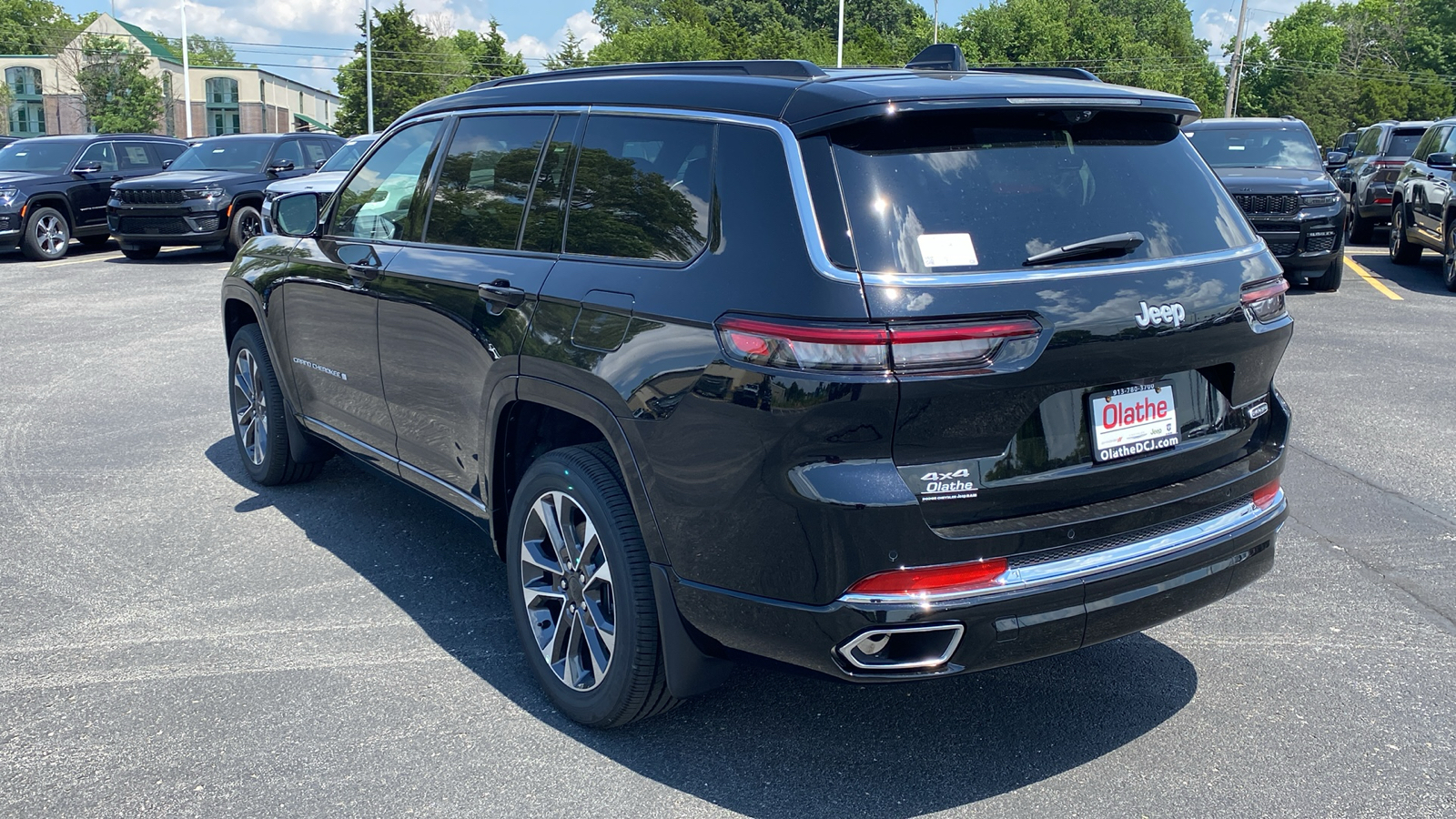 2024 Jeep Grand Cherokee L Overland 9