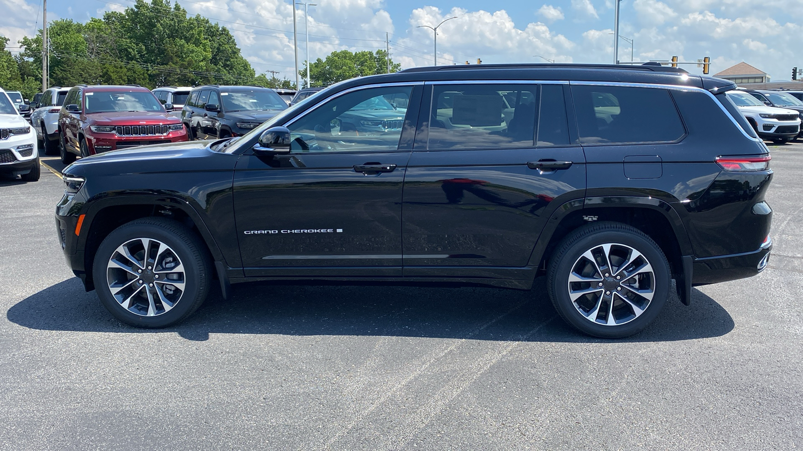 2024 Jeep Grand Cherokee L Overland 10