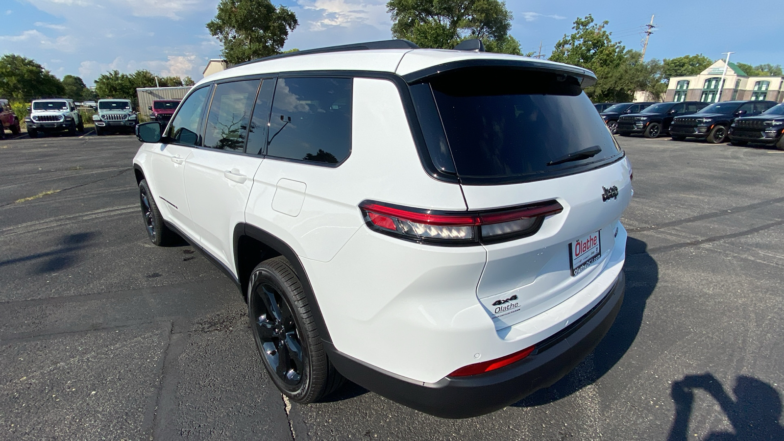 2024 Jeep Grand Cherokee L Limited 9