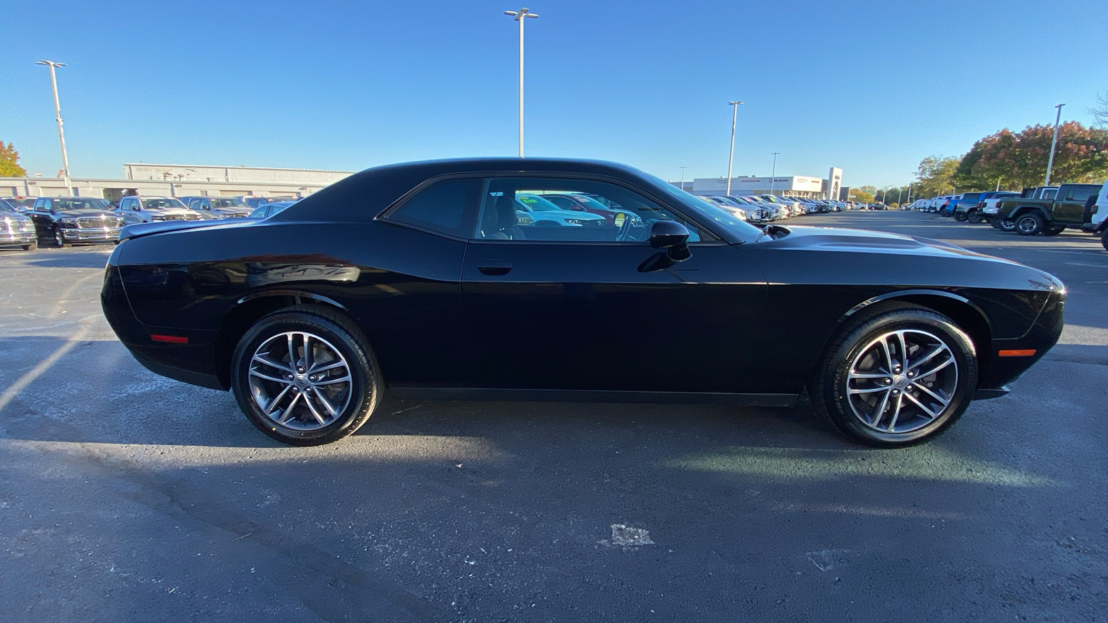 2019 Dodge Challenger SXT 4