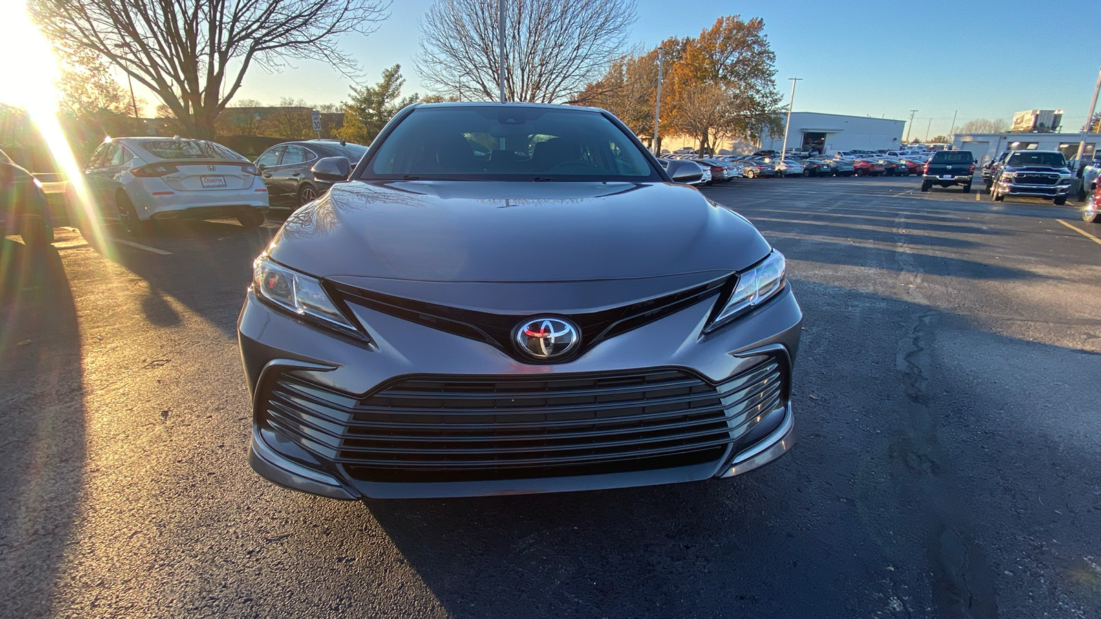 2022 Toyota Camry LE 2