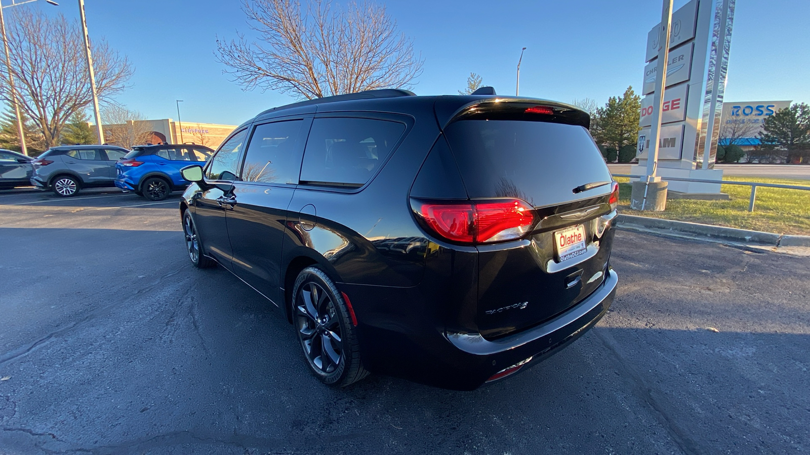 2020 Chrysler Pacifica Touring L 7