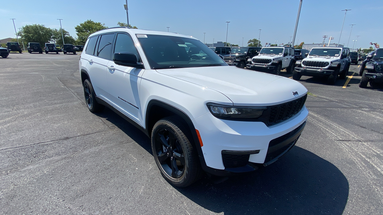 2024 Jeep Grand Cherokee L Limited 3