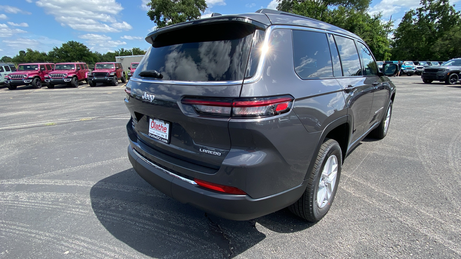 2024 Jeep Grand Cherokee L Laredo 5