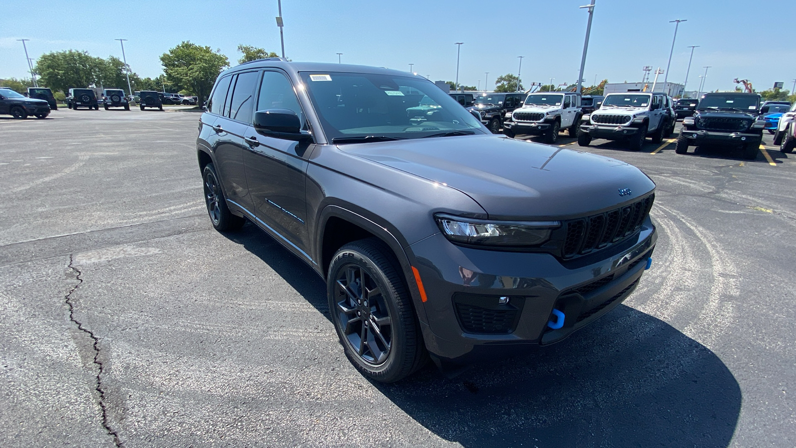 2024 Jeep Grand Cherokee  3