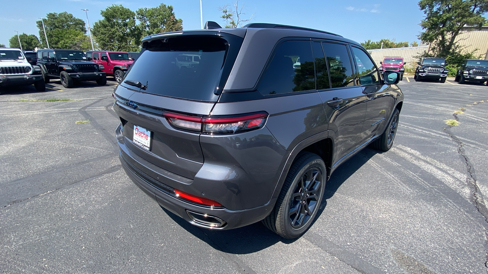 2024 Jeep Grand Cherokee  5