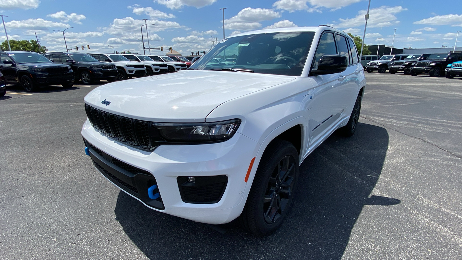 2024 Jeep Grand Cherokee  1