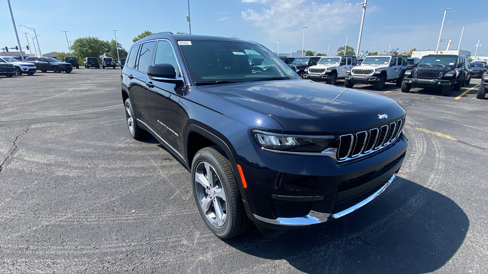 2024 Jeep Grand Cherokee L Limited 3