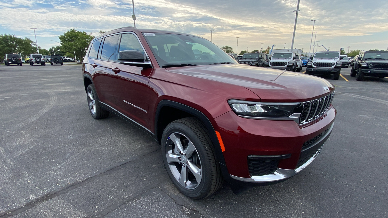 2024 Jeep Grand Cherokee L Limited 3