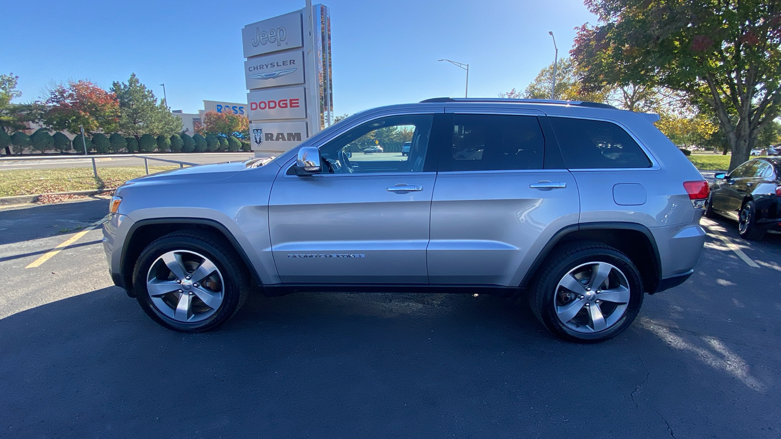 2015 Jeep Grand Cherokee Limited 8