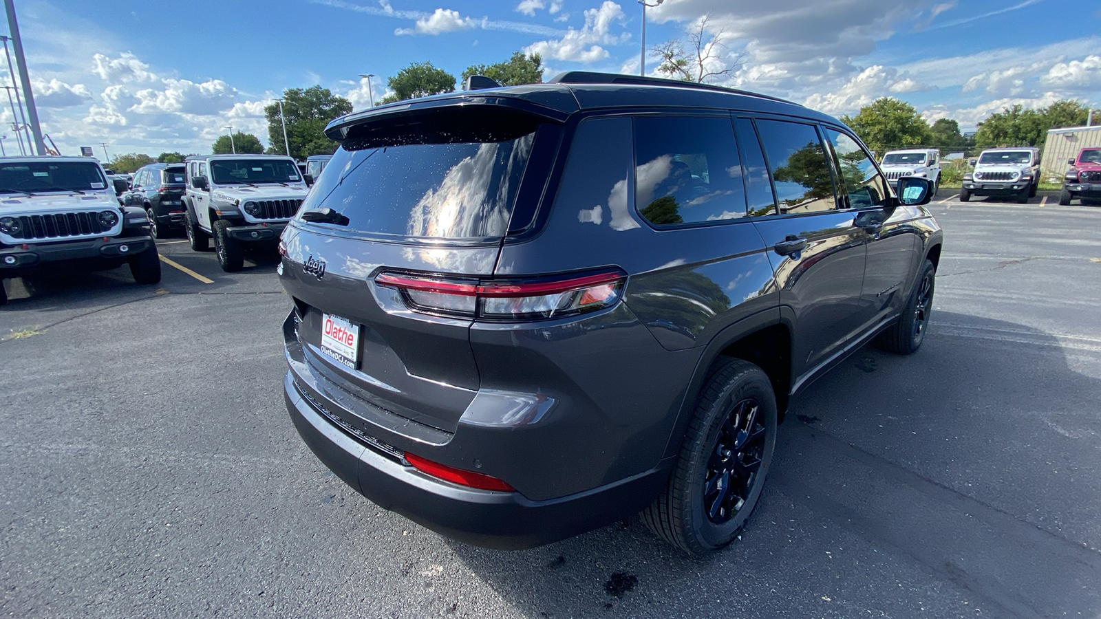 2024 Jeep Grand Cherokee L Altitude 5