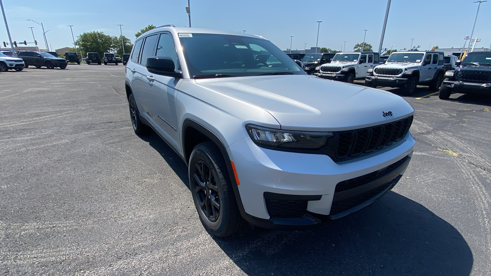 2024 Jeep Grand Cherokee L Altitude 3