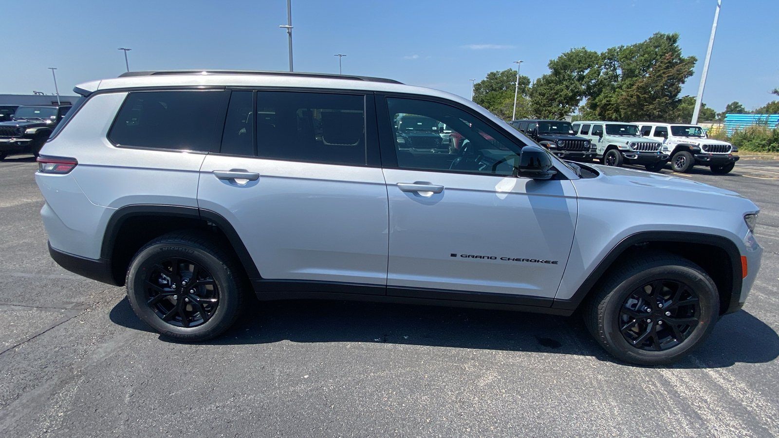 2024 Jeep Grand Cherokee L Altitude 4