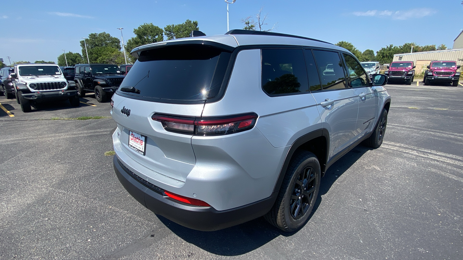 2024 Jeep Grand Cherokee L Altitude 5