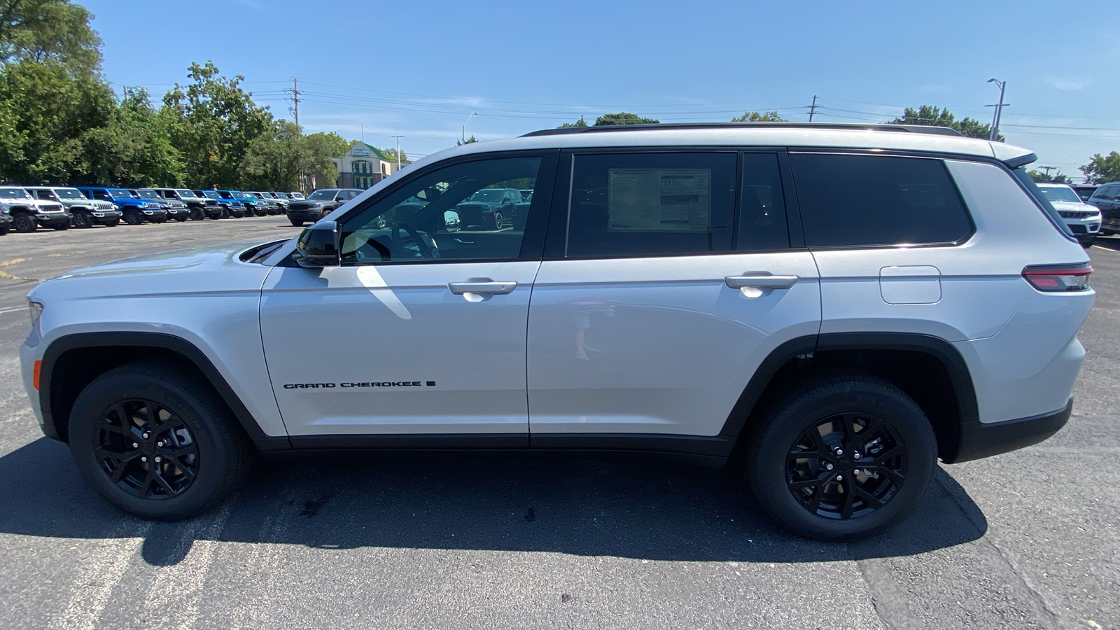 2024 Jeep Grand Cherokee L Altitude 9