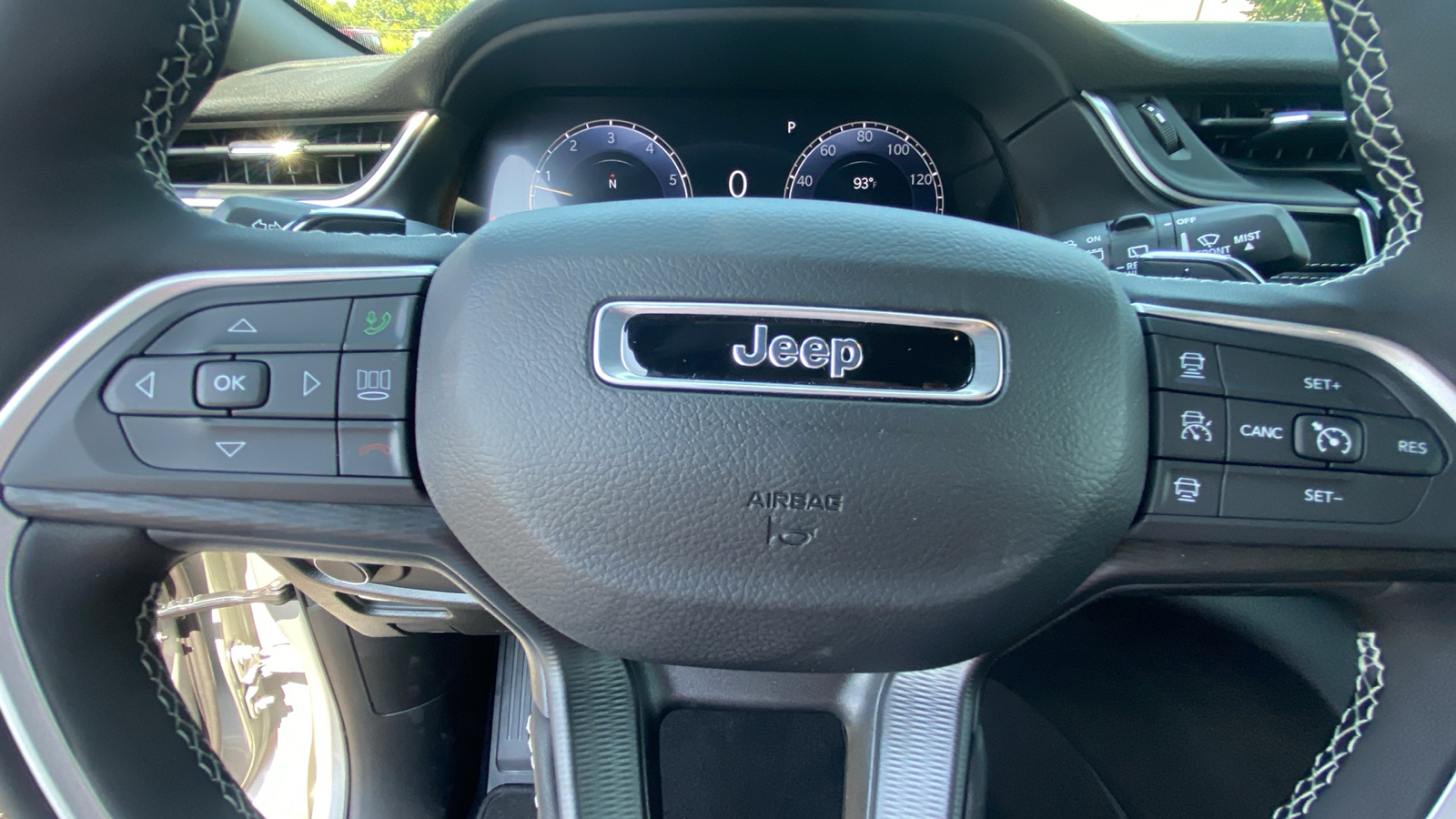 2024 Jeep Grand Cherokee L Altitude 15