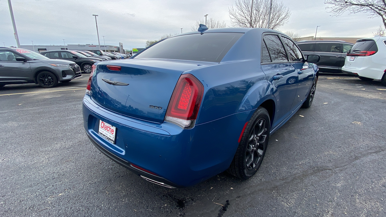 2023 Chrysler 300 Touring 5