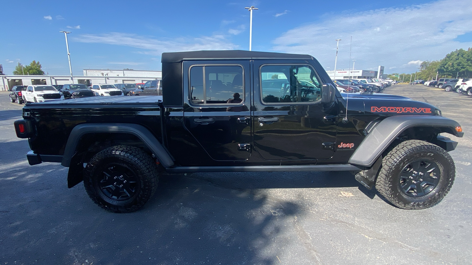 2023 Jeep Gladiator Mojave 4